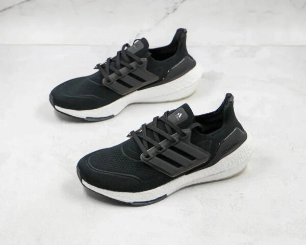 Adidas Ultraboost 21 Black White - Imagem 10