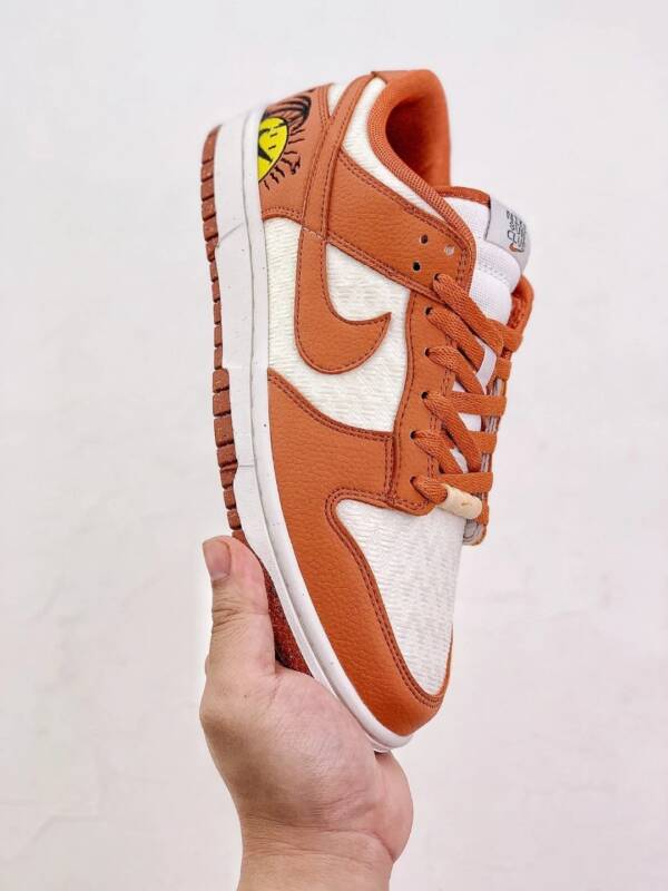 Nike Dunk Low SE “Sun Club” - Imagem 3