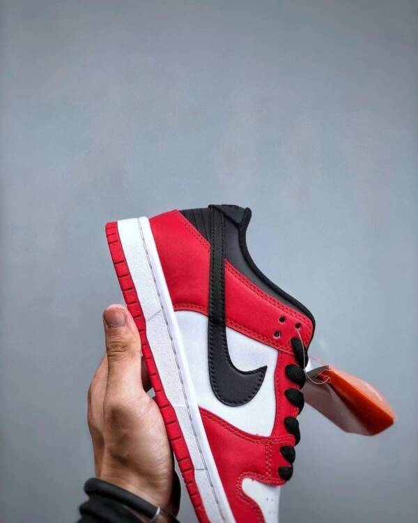 Nike SB Dunk Low Pro “Chicago” - Imagem 3