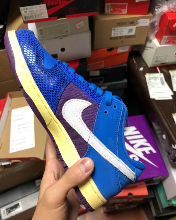 Undefeated x Nike Dunk Low SP "5 On It" - Imagem 4