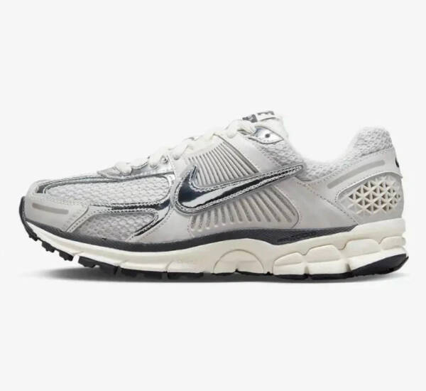Nike Zoom Vomero 5 Photon Dust Metallic Silver - Imagem 2