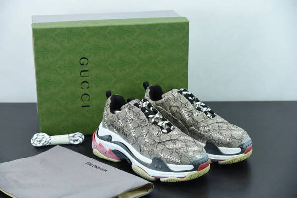 Gucci X Balenciaga The Hacker Project Triple S Beige - Imagem 7