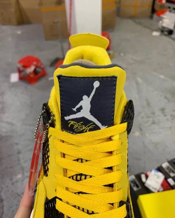 Air Jordan 4 Retro "Tour Yellow" - Imagem 7