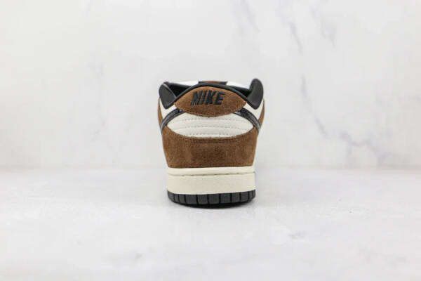 Nike SB Dunk Low White Black Trail End Brown - Imagem 4