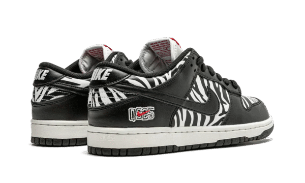 Nike SB Dunk Low Quartersnacks Zebra - Imagem 3