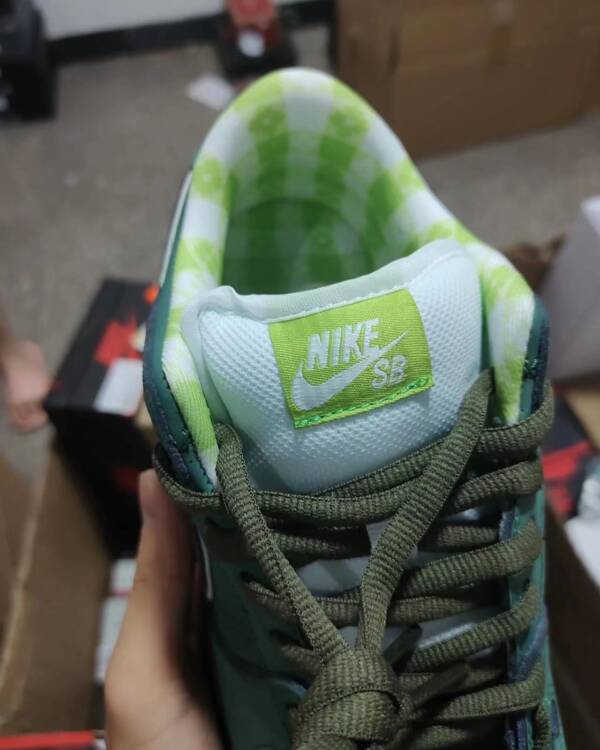 Concepts x Nike SB Dunk Low Green Lobster - Imagem 9