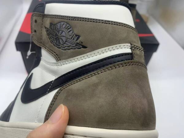 Air Jordan 1 barb brown - Imagem 2