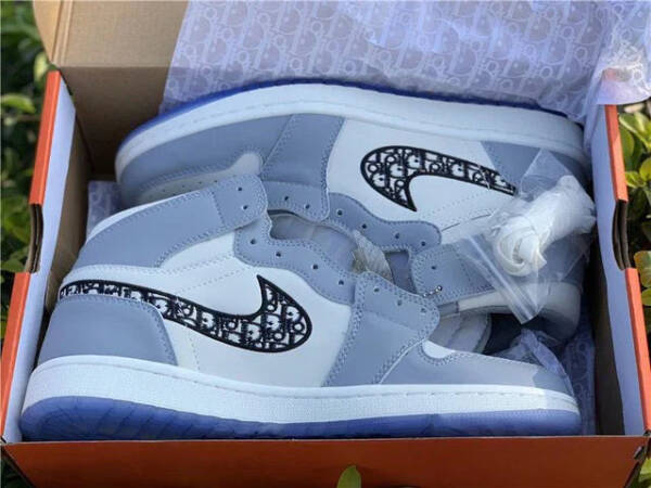 Nike Jordan 1 Retro High Dior - Imagem 7