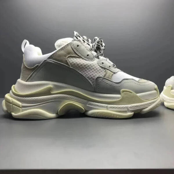 Balenciaga Triple S White - Imagem 3