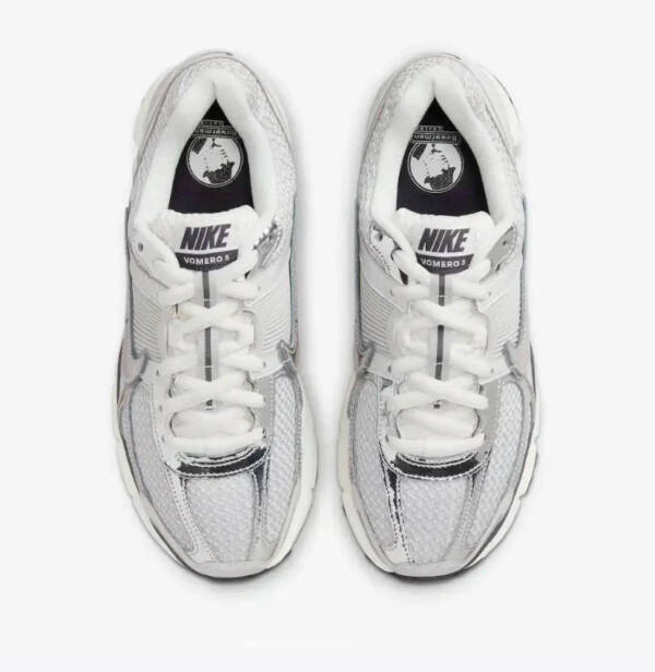 Nike Zoom Vomero 5 Photon Dust Metallic Silver - Imagem 4