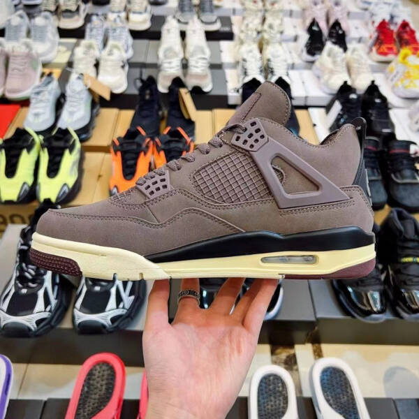 Nike Air Jordan 4 Retro - Imagem 7