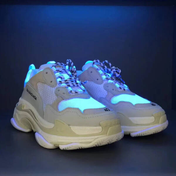 Balenciaga Triple S White - Imagem 7