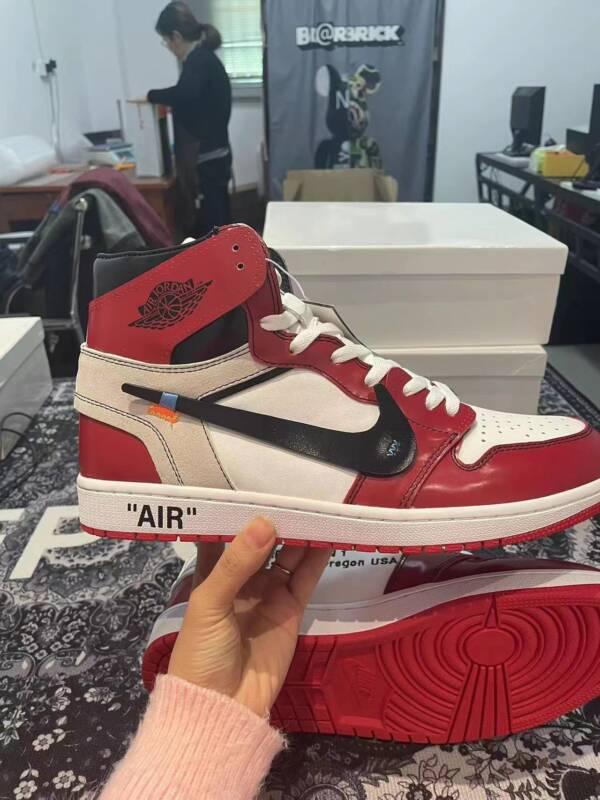 Off-White x Nike Air Jordan 1 - Imagem 5