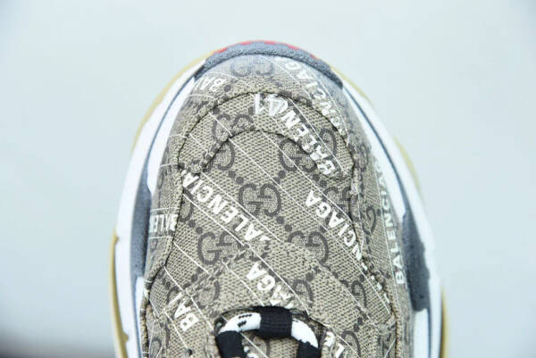 Gucci X Balenciaga The Hacker Project Triple S Beige - Imagem 3