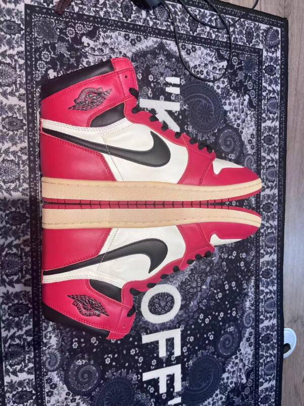 Nike Air Jordan 1 Retro Chicago - Imagem 6