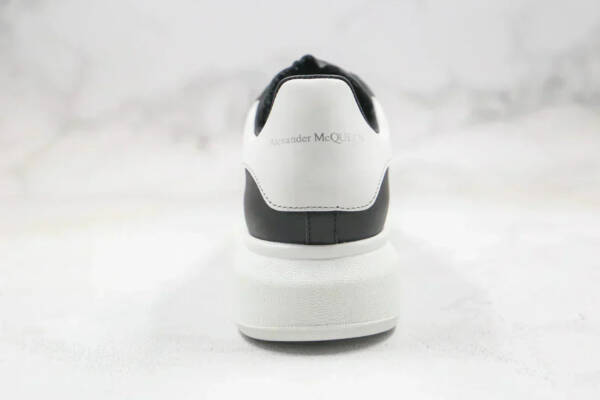 Alexander Mcqueen Oversized Black White - Imagem 4