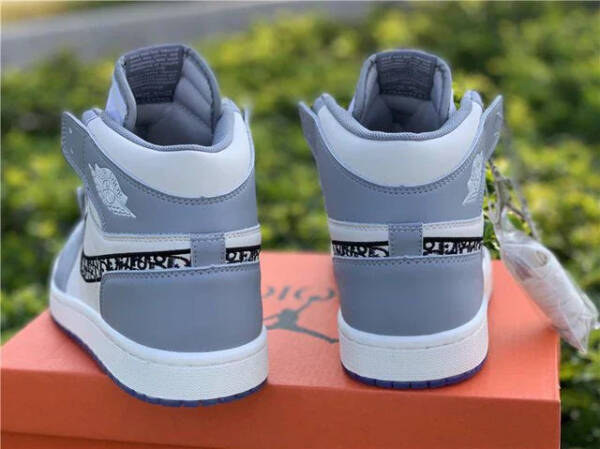 Nike Jordan 1 Retro High Dior - Imagem 4