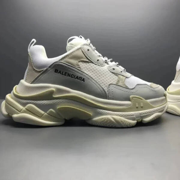Balenciaga Triple S White - Imagem 2
