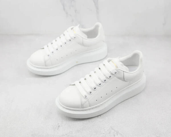 Alexander McQueen Oversized White - Imagem 6