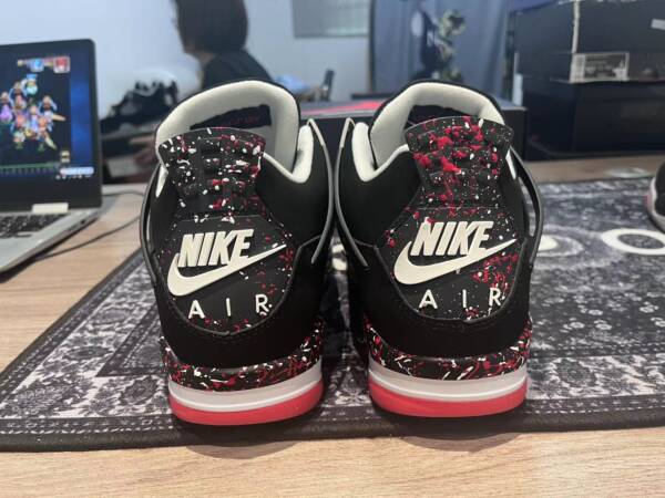 Nike Air Jordan 4 Retro Bred - Imagem 6