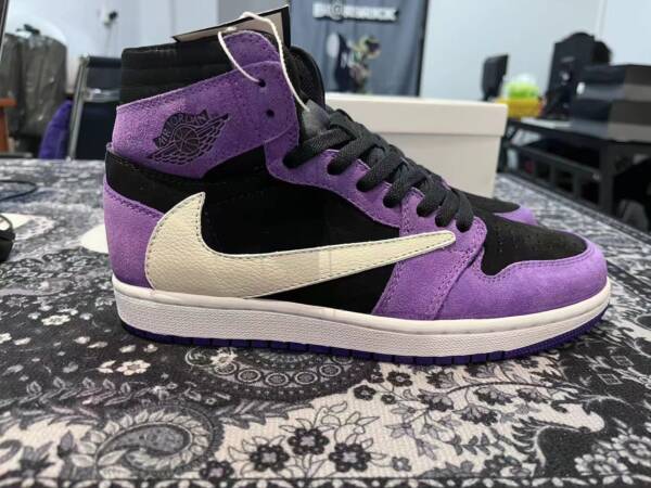Travis Scott x Air Jordan 1 Retro High - Imagem 5