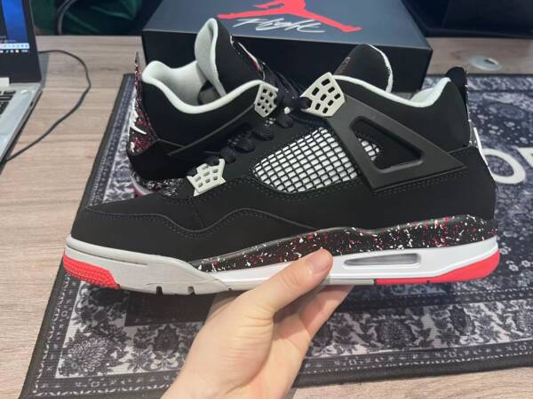 Nike Air Jordan 4 Retro Bred - Imagem 4