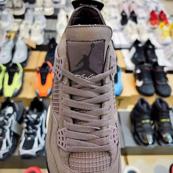 Nike Air Jordan 4 Retro - Imagem 5