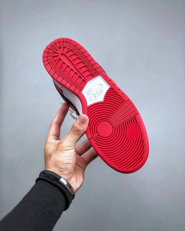 Nike SB Dunk Low Pro “Chicago” - Imagem 4