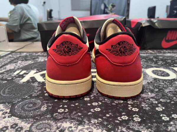 Nike Air Jordan 1 Retro Low "Chicago" - Imagem 8