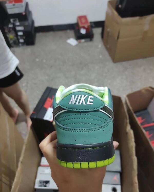 Concepts x Nike SB Dunk Low Green Lobster - Imagem 7