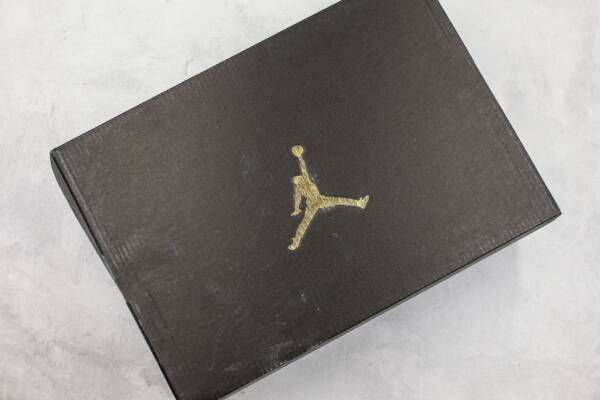 Air Jordan 1 Mid Lakers - Imagem 13