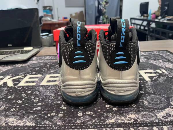 Nike Total Air Foamposite Max Metallic Silver - Imagem 2