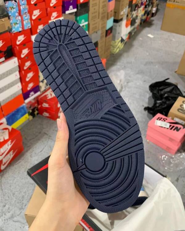 Nike Air Jordan 1“Obsidian” - Imagem 3