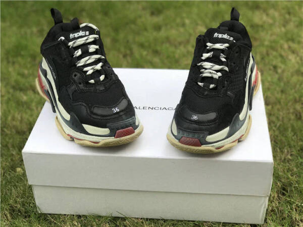 Balenciaga Triple S Black White Red - Imagem 5