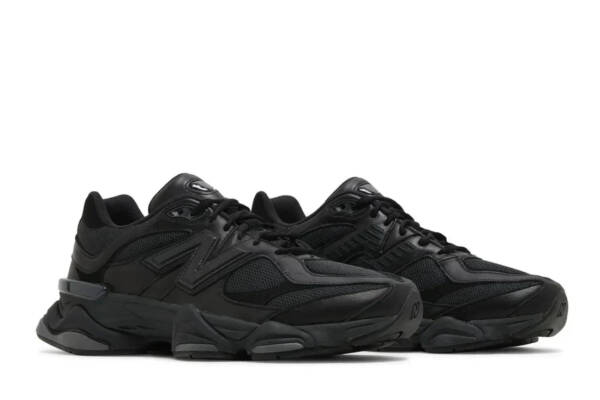 New Balance 9060 Triple Black - Imagem 3